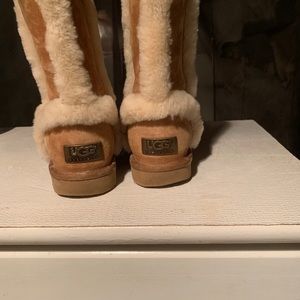 UGG | Shoes | Uggs With Fur On Side 